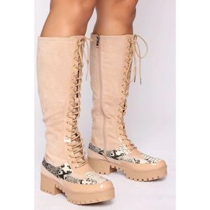 Brand new never worn boots from fashion nova size 9